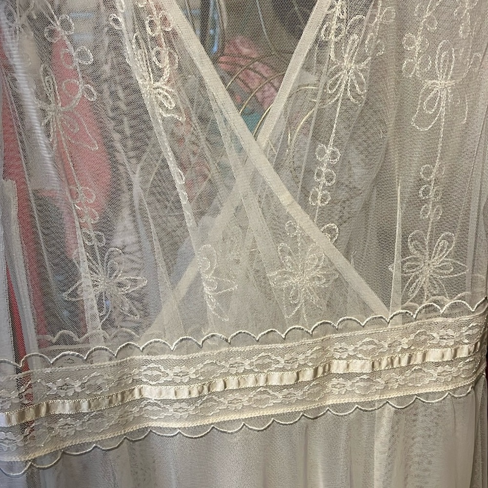 Nataya Bohemian Exquisite Ivory Dress - Picture 14 of 17